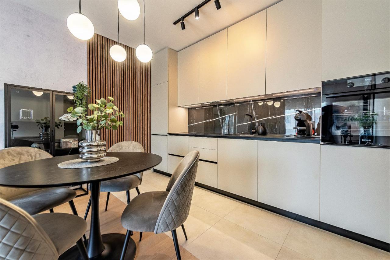 City Lux Apartment 2 - With Garage And Balcony Ζαντάρ Εξωτερικό φωτογραφία
